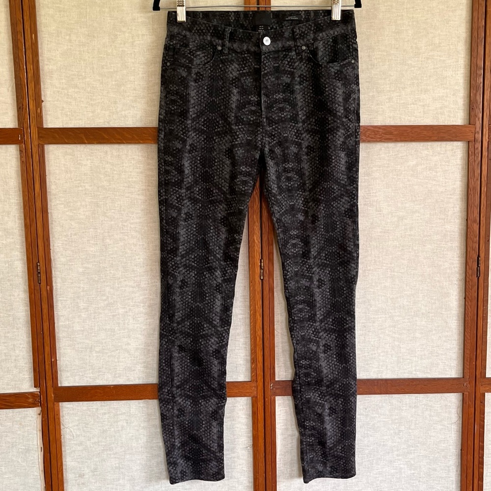 H&M Skinny Coupe Moulante Snakeskin Print Jean Pants - 29